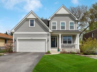 4933 Rose Ave, Downers Grove, IL 60515