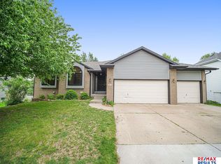 7510 S 36th St, Lincoln, NE 68516