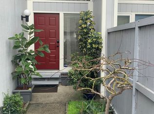 2791 McBride Ln APT 161, Santa Rosa, CA 95403