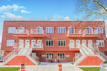 160 Bay 29th Street, #2