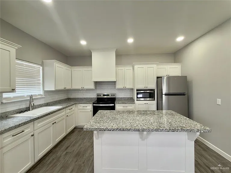401 Bertha Ave #3 — Photo 4