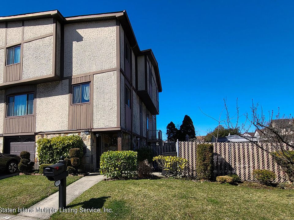 2nd image of 150 Morani St