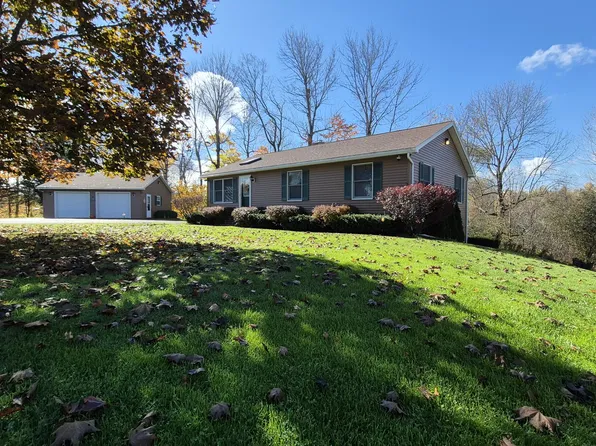 39 Field Road, Sidney, ME 04330