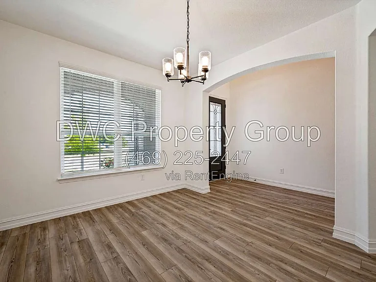 1837 Whispering Pines Dr — Photo 4