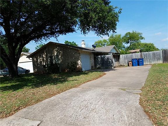 3rd image of 12401 Willow Wild Dr #A