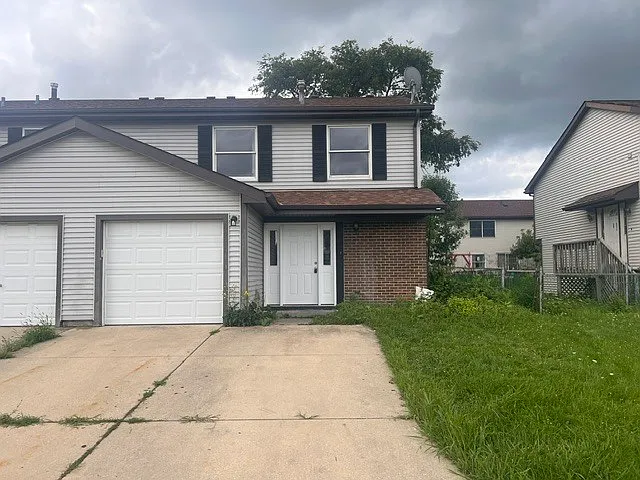 3 bed, 2.5 bath, 1375 sqft, $2,915 — Photo 1