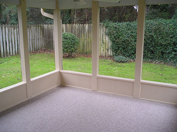 4th image of 350 Chattooga Pl