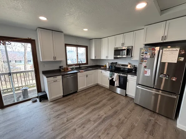 107 11th Ave S, Onalaska, WI 54650
