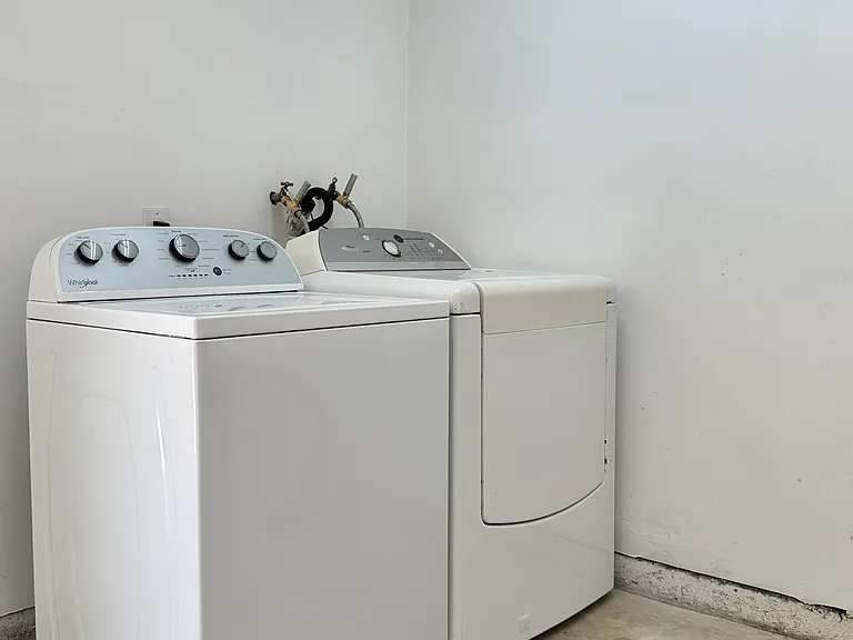 9 Serena Ct — Photo 44