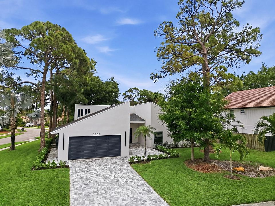 1st image of 2908 NW 24th Way