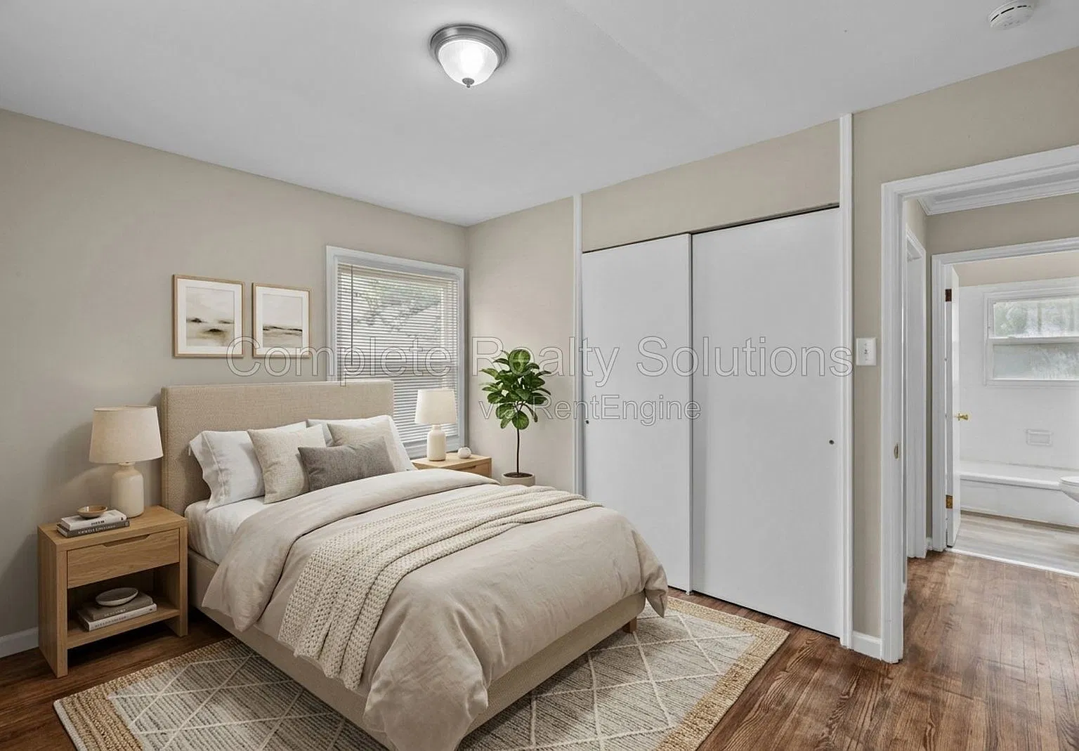 3 bed, 1.0 bath, 842 sqft, $1,100 — Photo 4