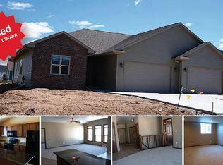 1303 Pinecrest Blvd, Appleton, WI 54915