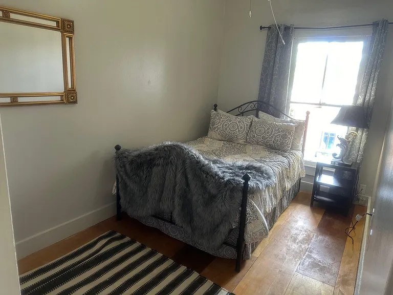532 E Gaston St #B — Photo 7
