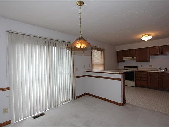 Dining room 2