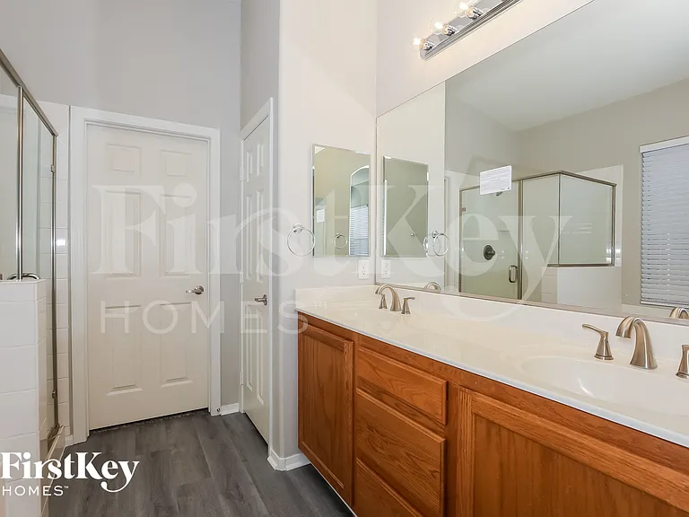 609 Fiesta Del Rey Ave — Photo 10