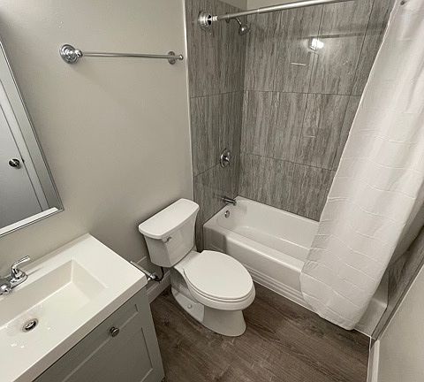 4th image of 515-519 S Milwaukee Ave #10965935