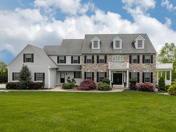 4th image of 171 Waterview Dr