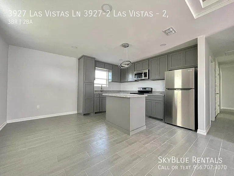 3927 Las Vistas Ln #2 — Photo 4