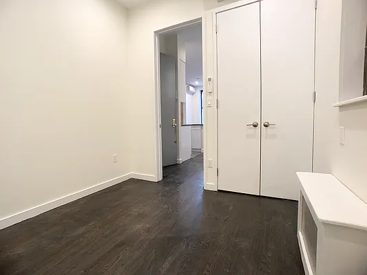 Rented by Bohemia Realty Group | media 27