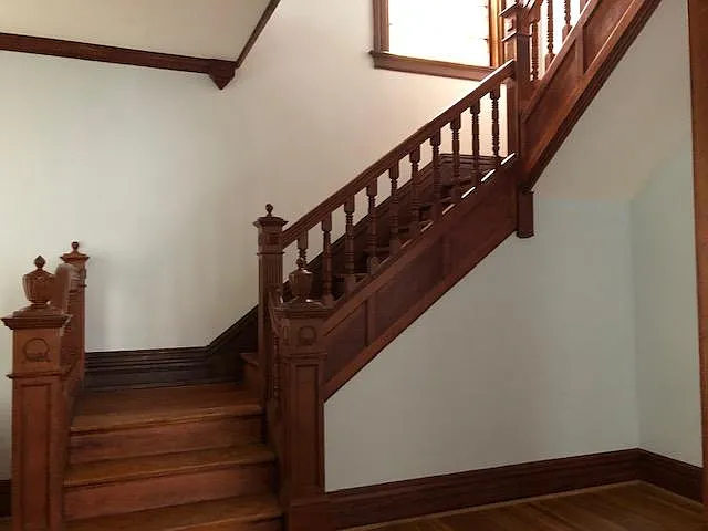 4404 Franklin Ave — Photo 10