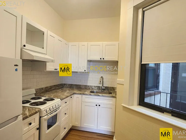 506 Beacon St — Photo 3