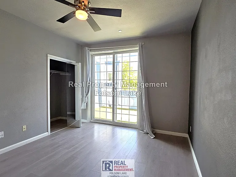 405 Harriet Ln — Photo 15