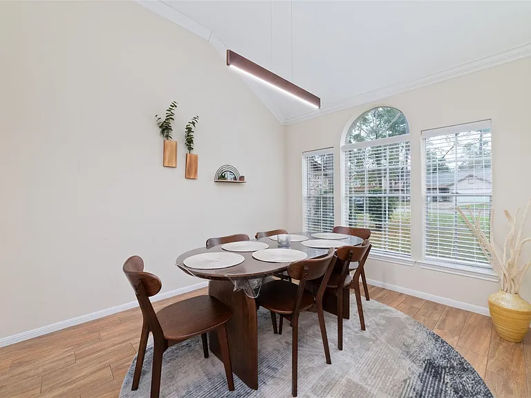 36 N Rain Forest Ct — Photo 5