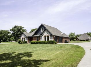 59216 E 301 Rd, Grove, OK 74344