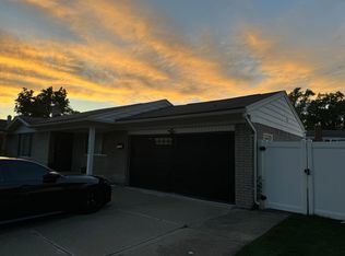 25864 Cherry Hl, Dearborn Heights, MI 48127