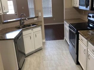 8205 Quail Creek Dr, Rowlett, TX 75089