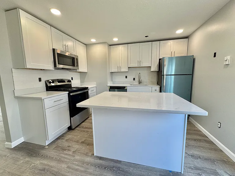100 Upton St #B5 — Photo 5