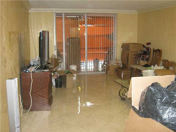 5th image of 7000 Miami Gardens Dr APT 4-218