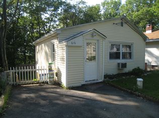 616 Brooklyn Mountain Rd, Hopatcong, NJ 07843