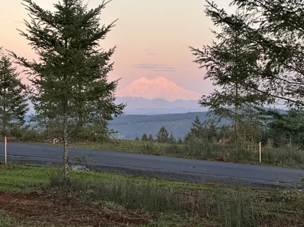 232 Suncrest Dr #3, Castle Rock, WA 98611