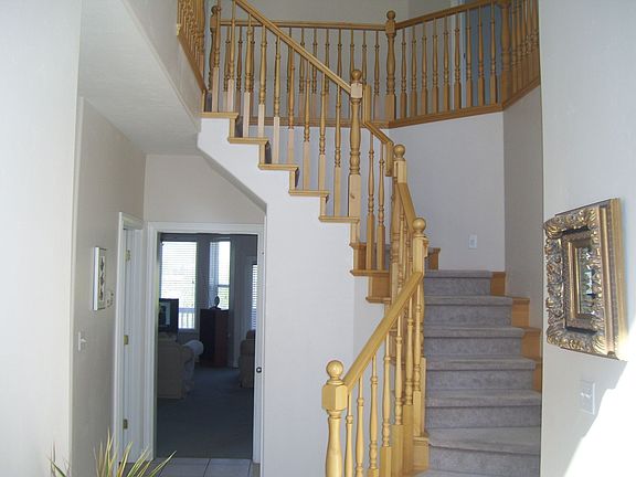 4th image of 1851 N Smithridge Dr