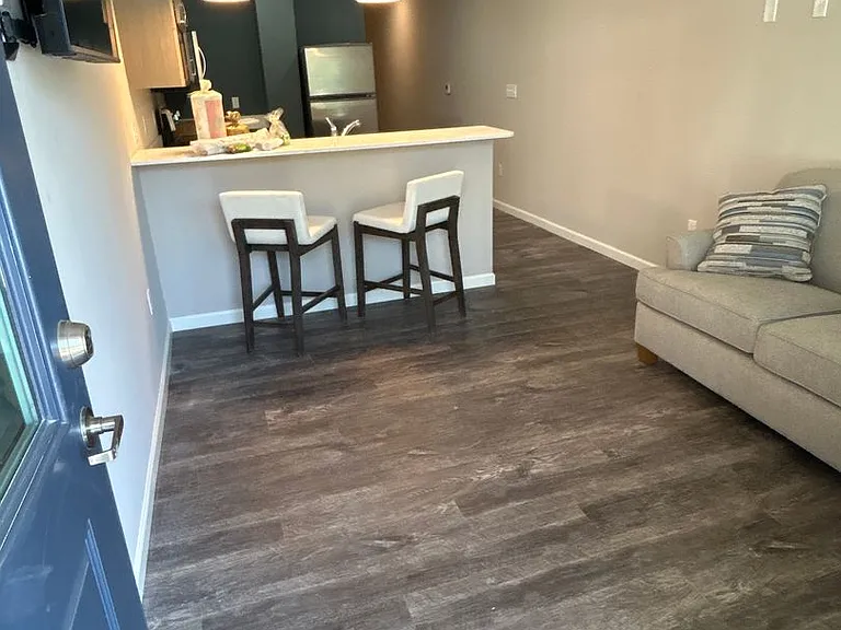 Plaza 93 Apartments — Photo 17