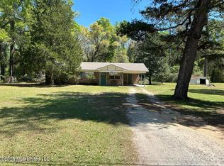 16928 Shenandoah Rd, Moss Point, MS 39562