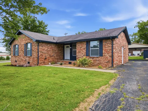 120 Overlook Dr, Hendersonville, TN 37075