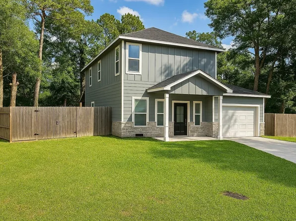 2 Mace St, Conroe, TX 77303