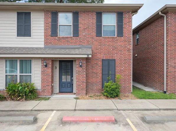 2 bed, 2.5 bath, 1200 sqft, $1,350, 3810 Common St #5, Lake Charles, LA 70607