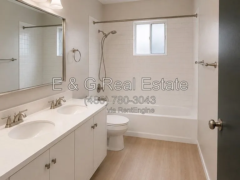 847 W 10th St — Photo 10