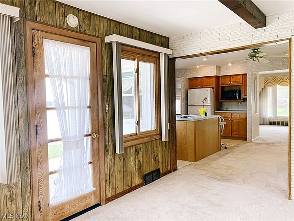 4th image of 7524 Ann Arbor Dr