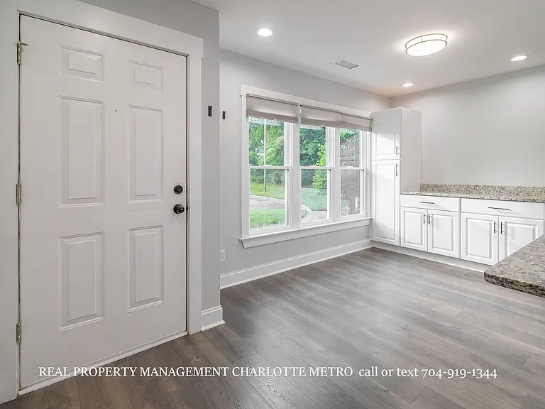 17429 Tuscany Ln — Photo 6