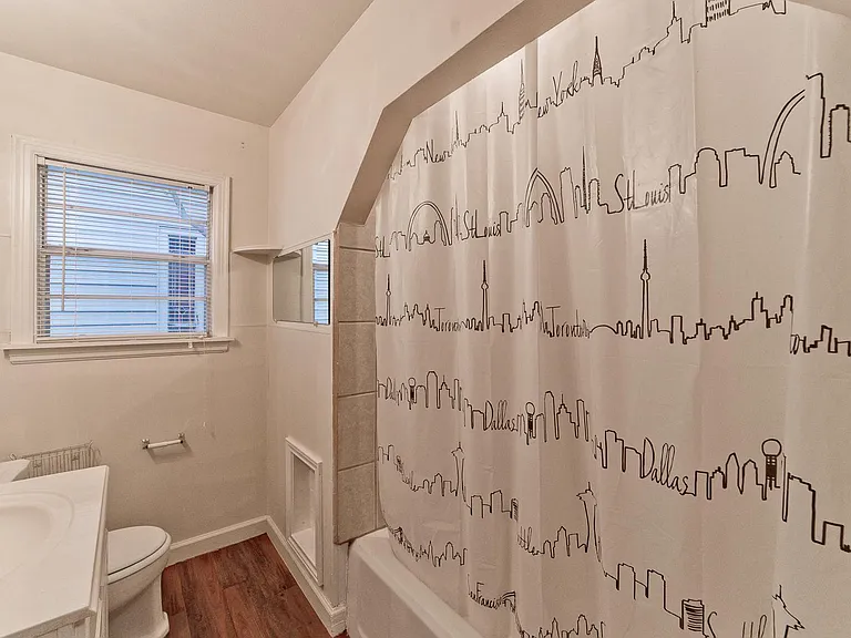 4434 Somerville Ave — Photo 14