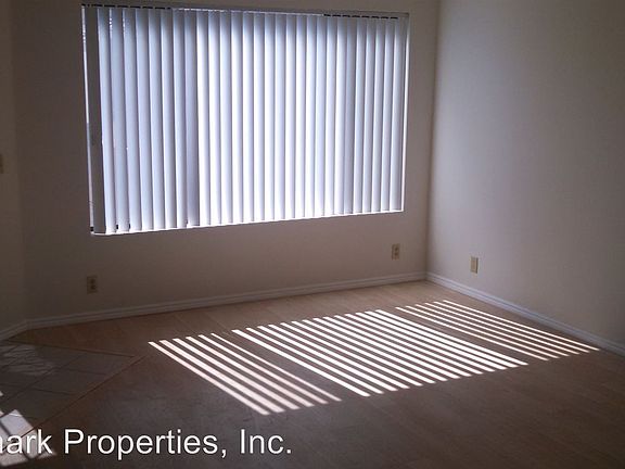 3rd image of 4049 Florida St APT 4