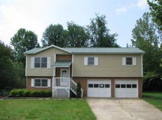 2306 Rolling Hills Ct, Lenoir, NC 28645