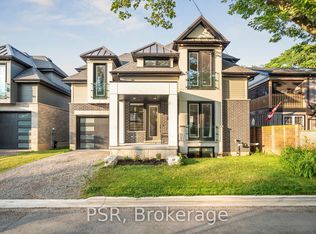 8 Paxton Ave, Saint Catharines, ON L2N 5H8