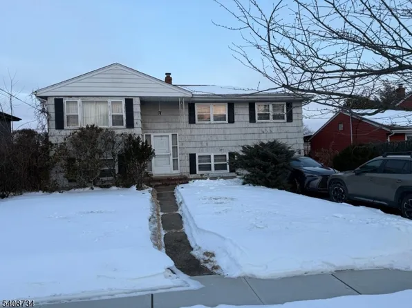 61 Homestead St, Clifton City, NJ 07013