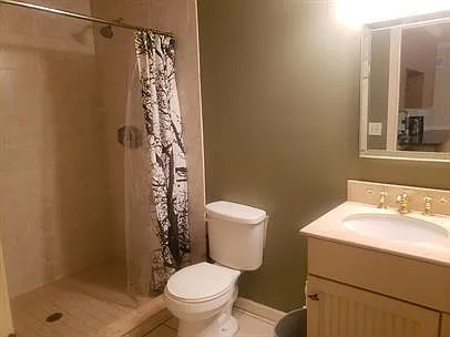 2925 Montclaire Ave — Photo 31