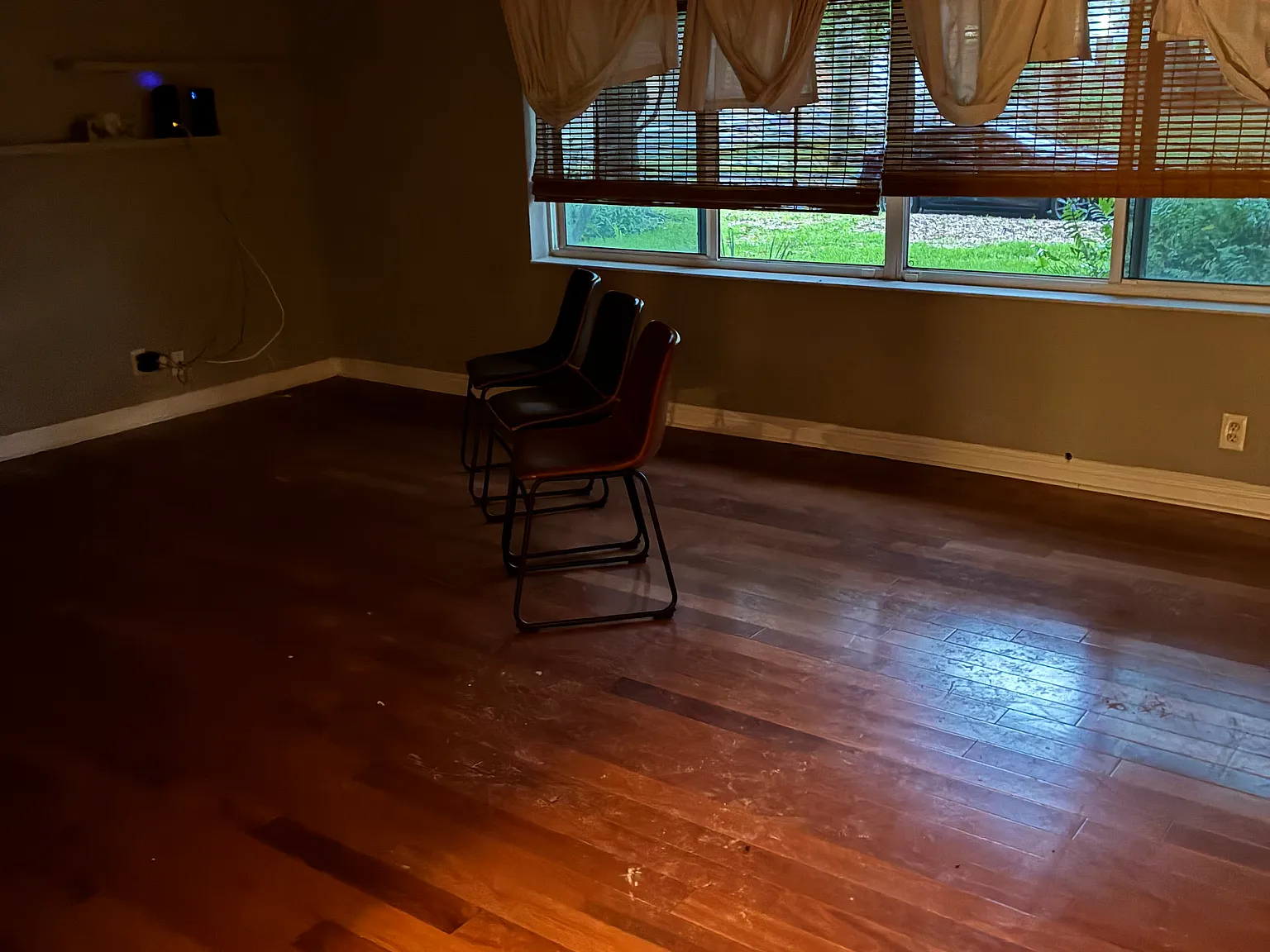 1 bed, 900 sqft, $1,400 — Photo 1